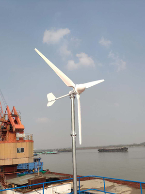 Generador de viento horizontal horizontal de la turbina de viento de la cuchilla de la fibra de vidrio 5KW 96V 220V