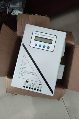 De la batería del regulador 48V 1000W de la carga de la rejilla MPPT conectada con la exhibición del LCD